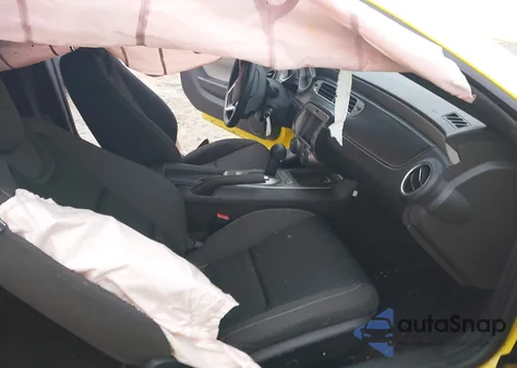 2014 Chevrolet Camaro 2Ls from USA, damaged, VIN 2G1FA1E39E9242419